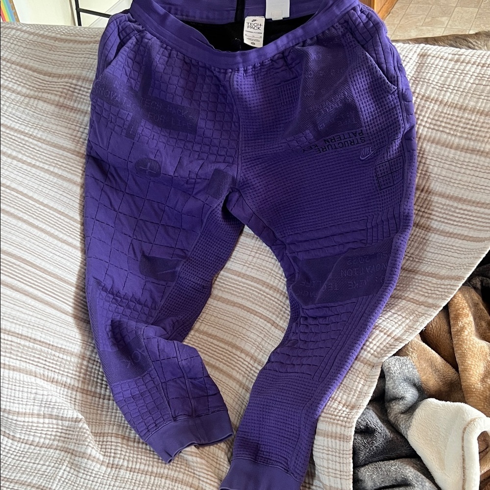 Nike Tech Pack Quilted Joggers​​